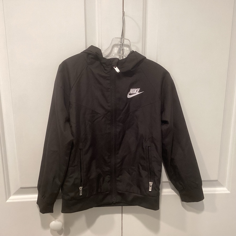Nike Kids Black Hooded windbreaker/Raincoat Boy Size 4T